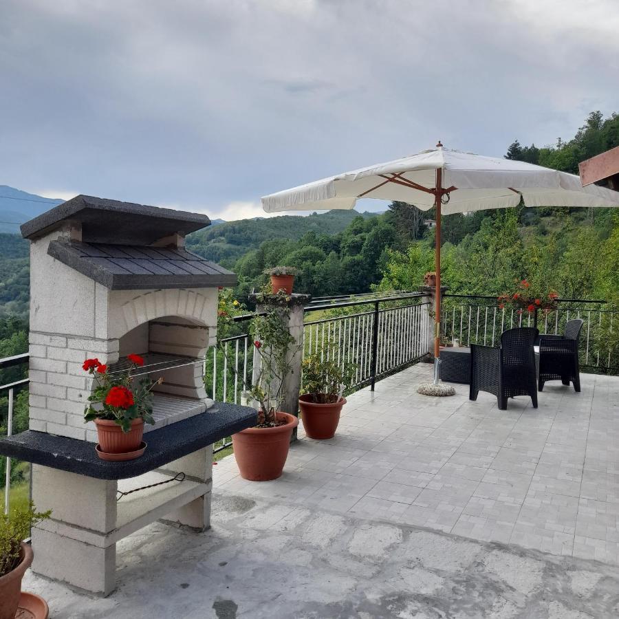 Вилла Agriturismo Merlotta Варезе-Лигуре Экстерьер фото
