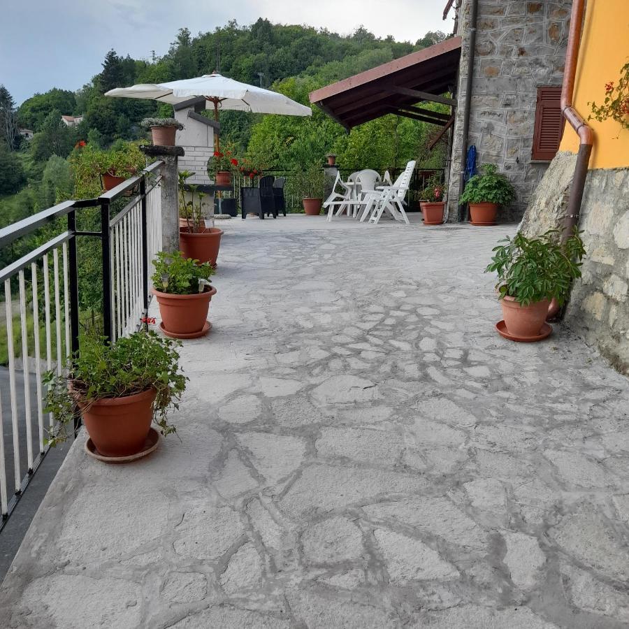 Вилла Agriturismo Merlotta Варезе-Лигуре Экстерьер фото