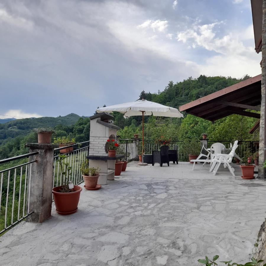 Вилла Agriturismo Merlotta Варезе-Лигуре Экстерьер фото