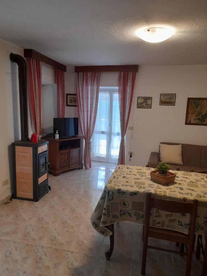 Вилла Agriturismo Merlotta Варезе-Лигуре Экстерьер фото